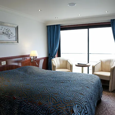 Hotel Crossgates Hotelship 4 Star - Altstadt - *